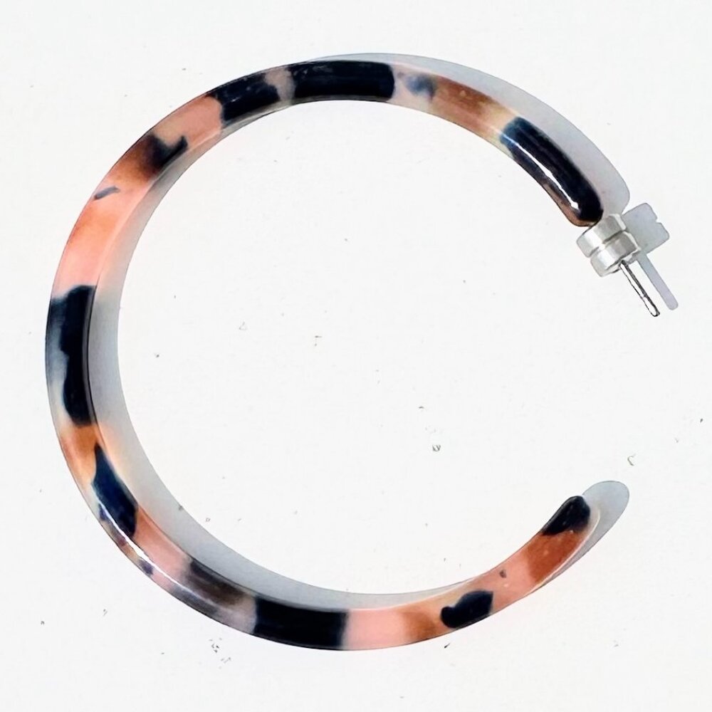 ISO Machete hoop earring in colorway Fortune ?